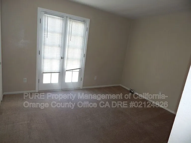 16972 Hoskins Ln #5 — Photo 19