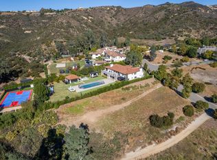 2025 Delphine Ln, Calabasas, CA 91302