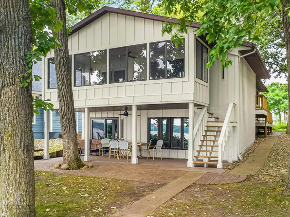 2902 Manhattan Blvd, Wahpeton, IA 51360