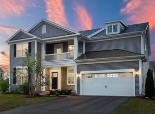 2552 Weatherbee Ln, Naperville, IL 60563