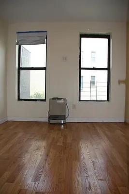 Rented by Lang Realty LLC | media 9