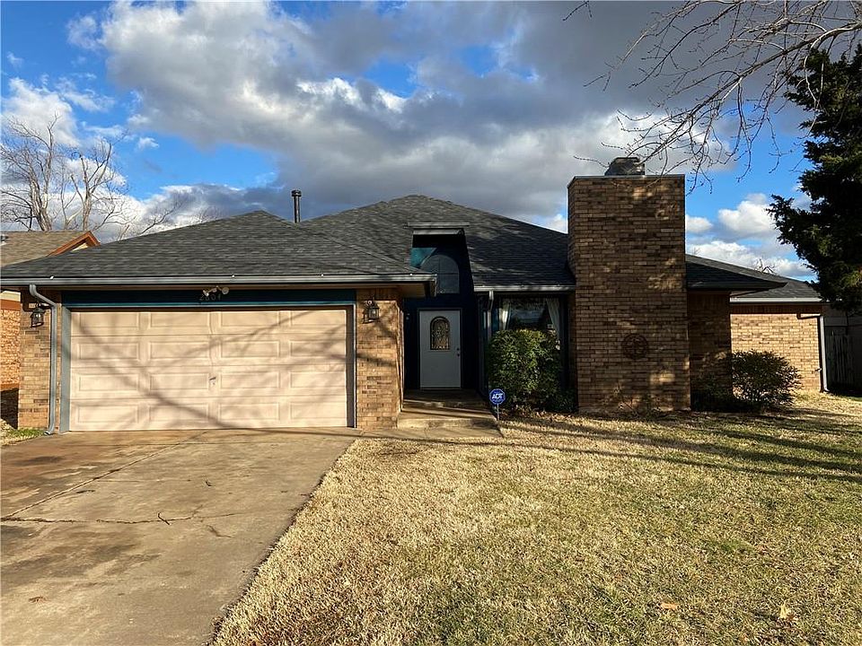1st image of 2604 Clover Glen Dr