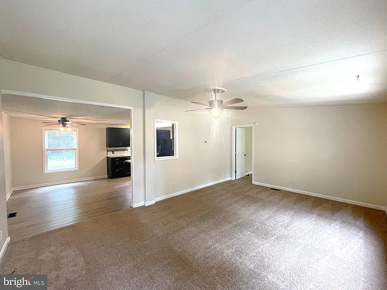 39819 Lady Baltimore Ave — Photo 3