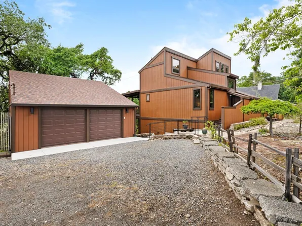 26807 Oak Knoll Terrace, Cloverdale, CA 95425