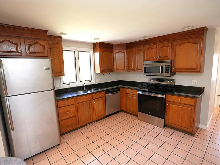 8 Mann St #8 — Photo 12