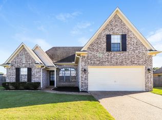 35 Barkridge Dr, Oakland, TN 38060