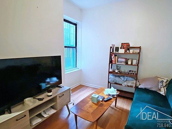 2nd image of 384 Keap St APT 1A