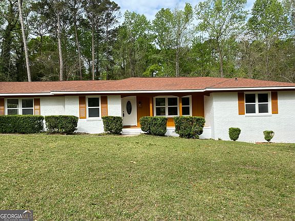 2nd image of 4029 Winding Way