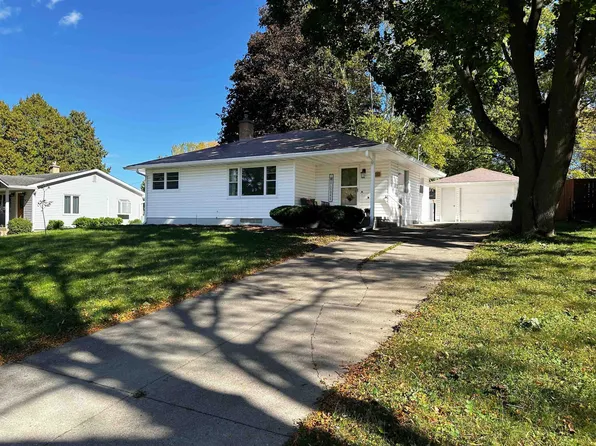 813 Bewick Dr, Madison, WI 53714