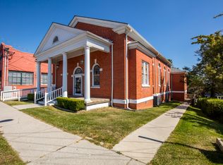 203 N Main St, Hillsville, VA 24343