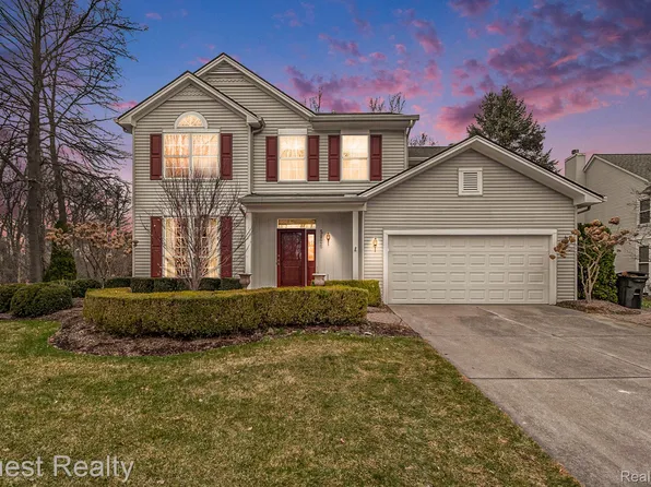 5126 Glenwood Crk, Clarkston, MI 48348