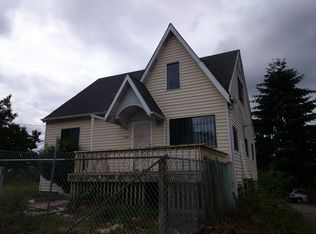 2469 S Warsaw St, Seattle, WA 98108