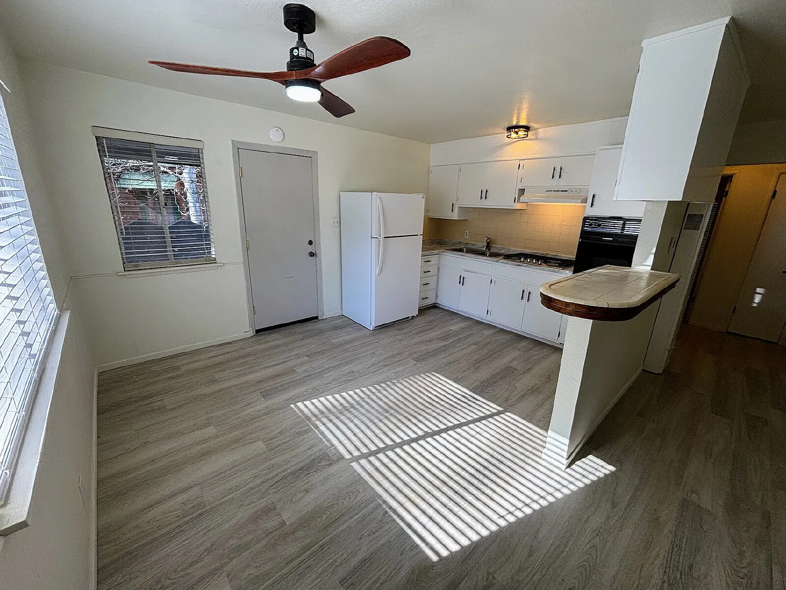 2 bed, 1.0 bath, $2,750 — Photo 4