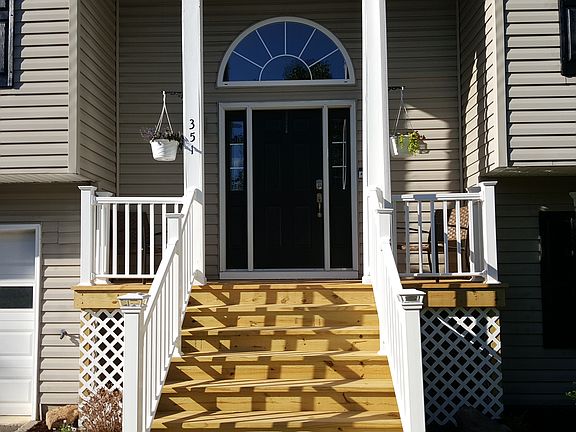 3rd image of 351 Montgomery Cir