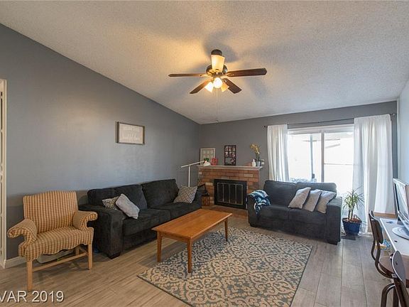 4th image of 4020 Olive St