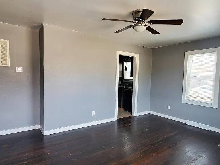 111 E Shadyside Ave — Photo 3