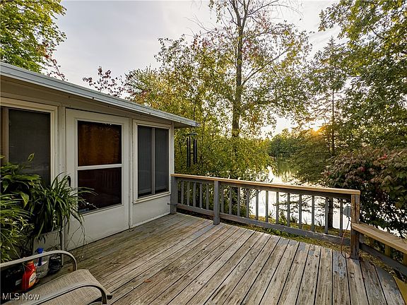 2nd image of 337 Edgewater Pines Dr SW