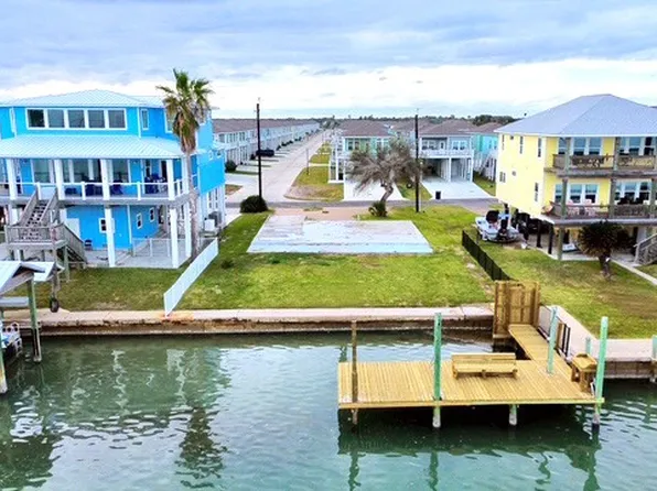 123 Ocean Dr, Rockport, TX 78382