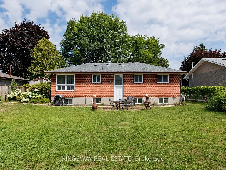 57 Lancer Dr — Photo 6