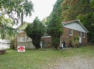 298 Lane School Rd, Meadow Bridge, WV 25976