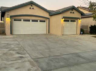 13826 Buttermilk Rd, Victorville, CA 92392