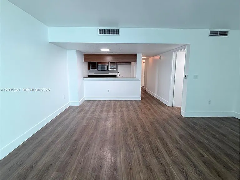 1800 N Bayshore Dr #3511 — Photo 3
