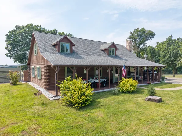9975 N Rte E, Harrisburg, MO 65256