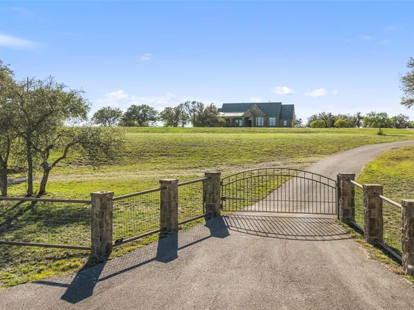 118 Landons Way, Blanco, TX 78606