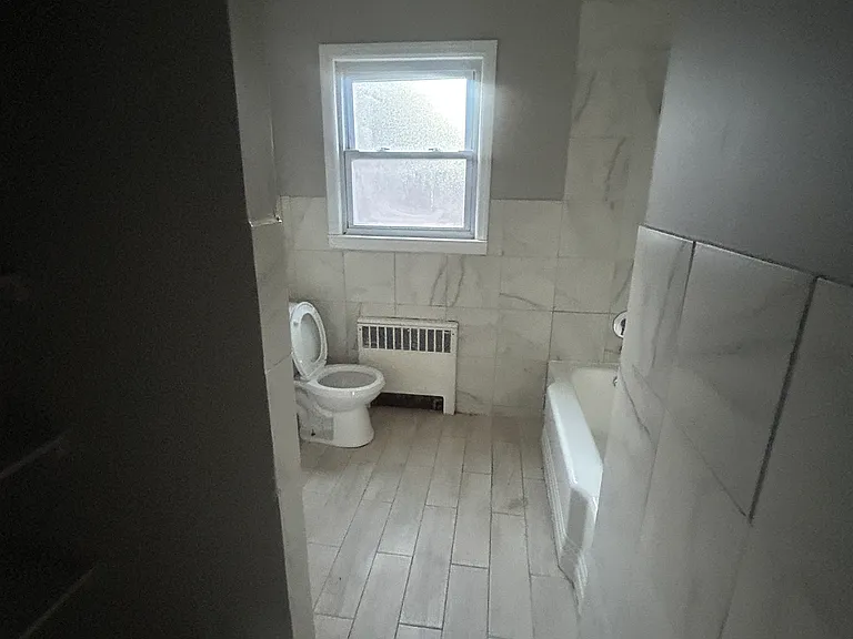 13-15 Lehigh Ave — Photo 4