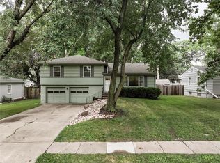 7918 Overton Dr, Raytown, MO 64138