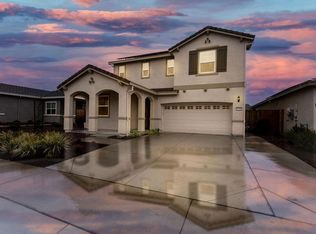 8230 Loyal Dr, Sacramento, CA 95829