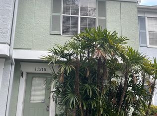 11315 Regal Square Dr, Tampa, FL 33617