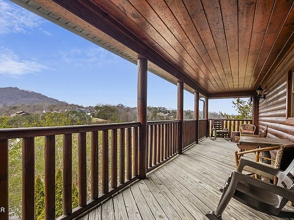 3rd image of 2818 Seth Rd
