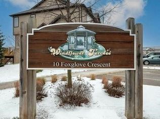 10 Foxglove Cres #12, Kitchener, ON N2E0E1