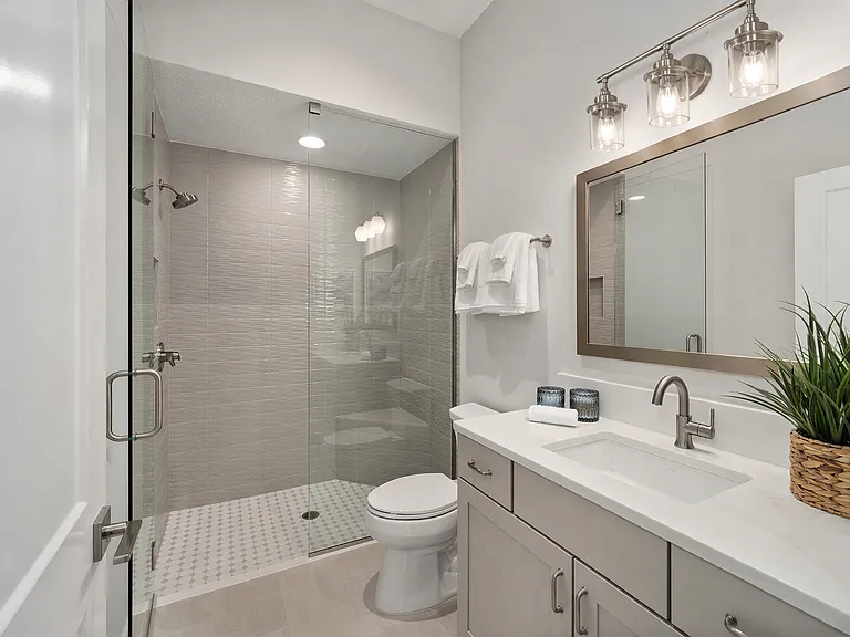 6892 Ayralia — Photo 7