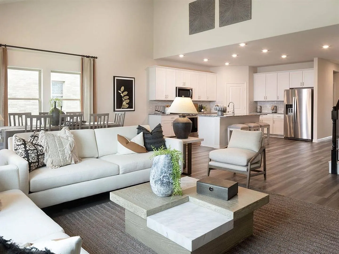 Practically New Home in Wolf Creek Resort Style Community — Photo 2