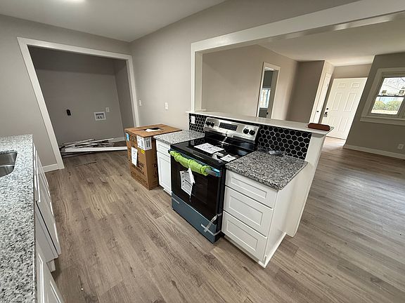 4th image of 329 German Ave