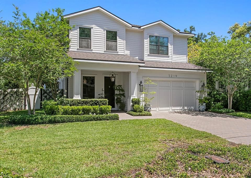 1st image of 3219 W PALMIRA AVENUE