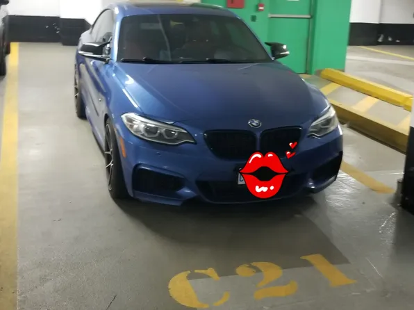 393 King St W #C21, Toronto, ON M5V 3G8