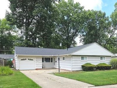 6416 Alderwood Rd, Parma Heights, OH, 44130