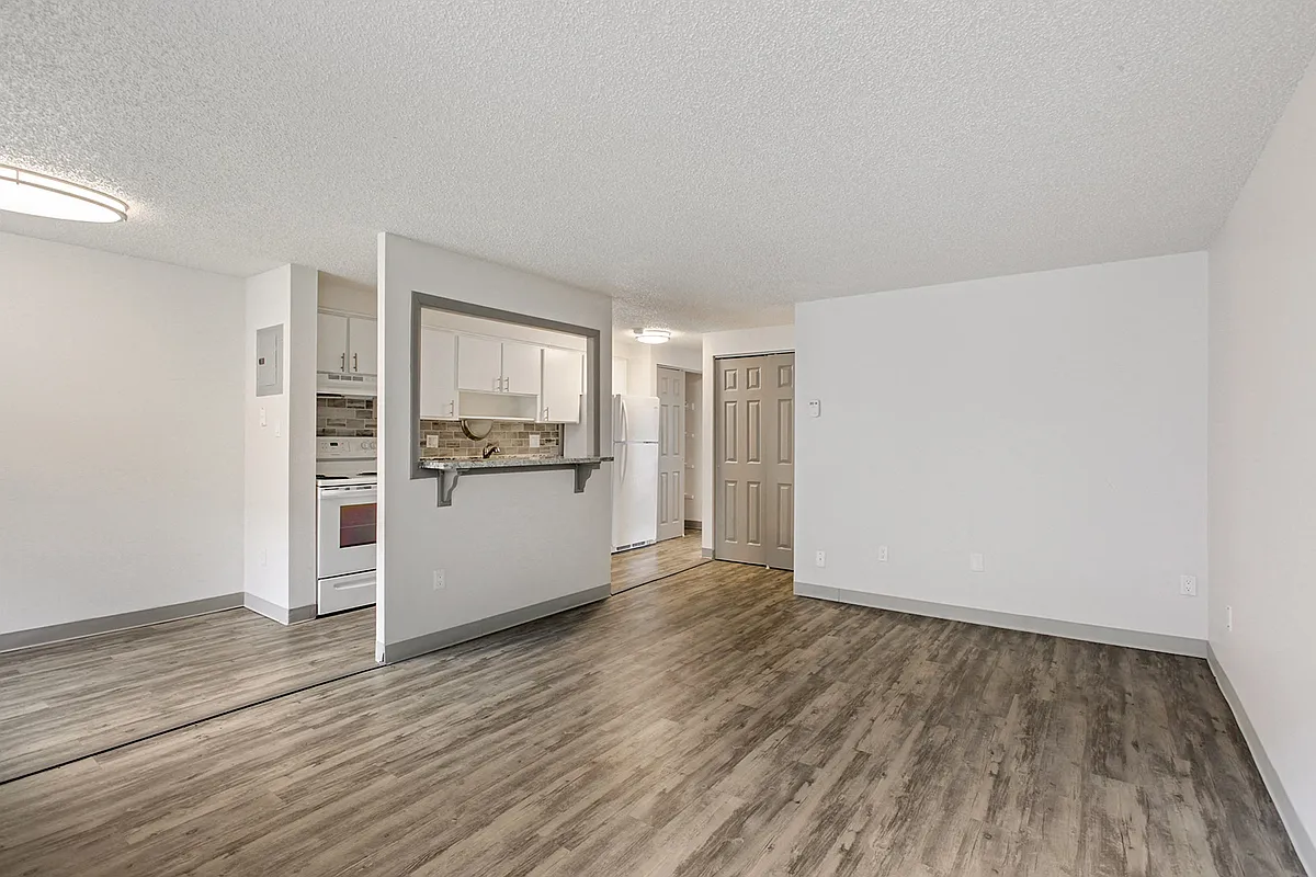 1 Bedroom - Carriage Hill