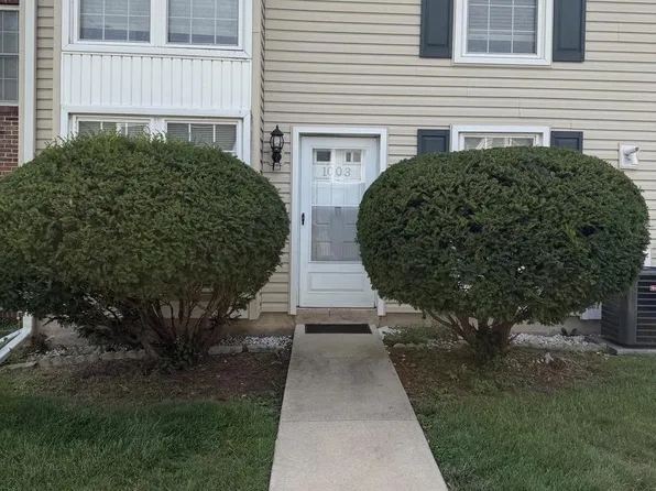 1003 Middleton Pl W, Norristown, PA 19403