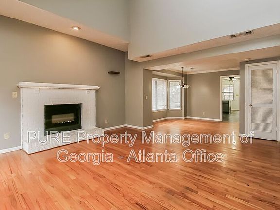 2nd image of 3831 Eden Glen Dr SE