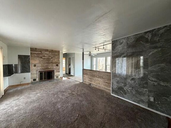 5th image of 1000 E 61st Pl