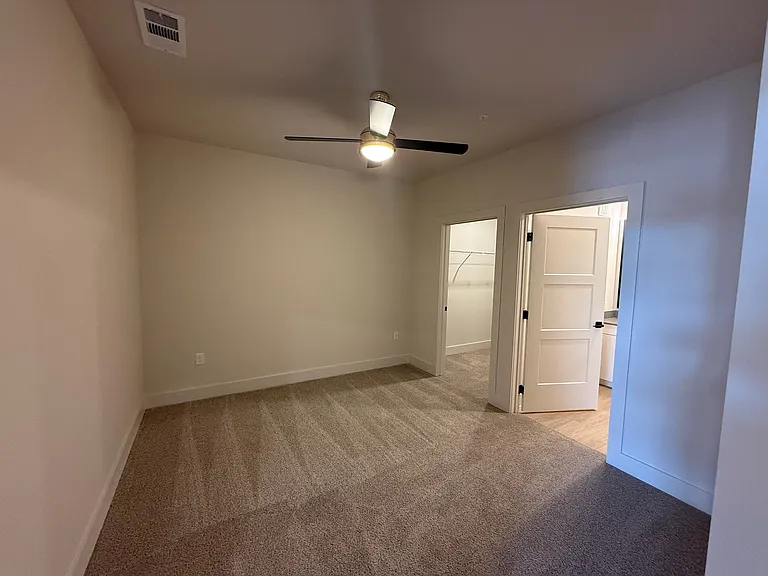 District on the Etowah Apartments — Photo 373