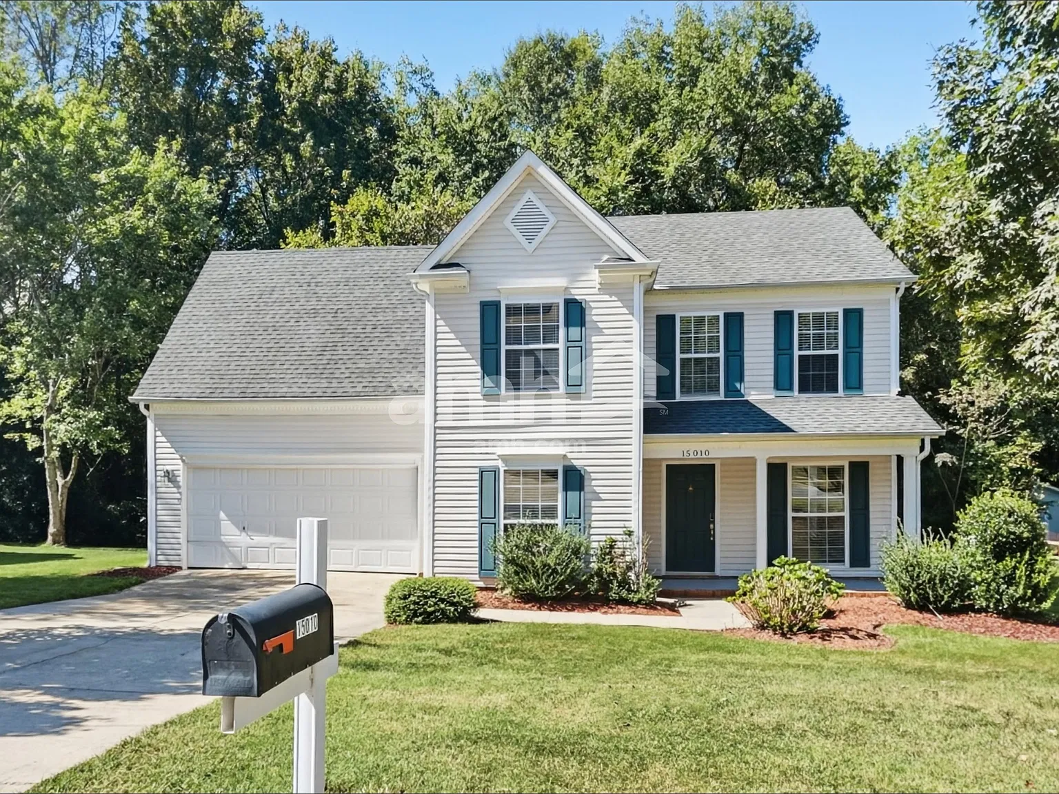 3 bed, 2.5 bath, 1738 sqft, $2,180 — Photo 1