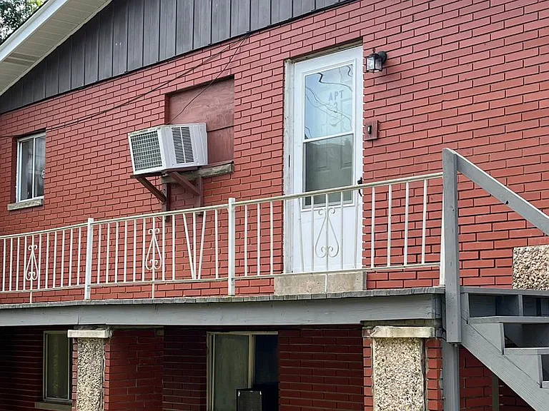 100 Woodland Rd — Photo 9