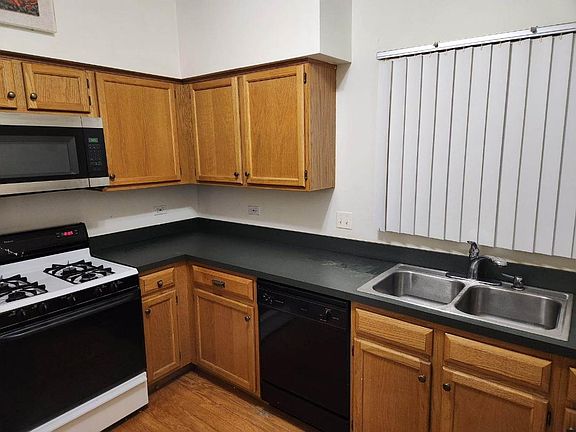 4th image of 3226 Heather Glen Dr #3226