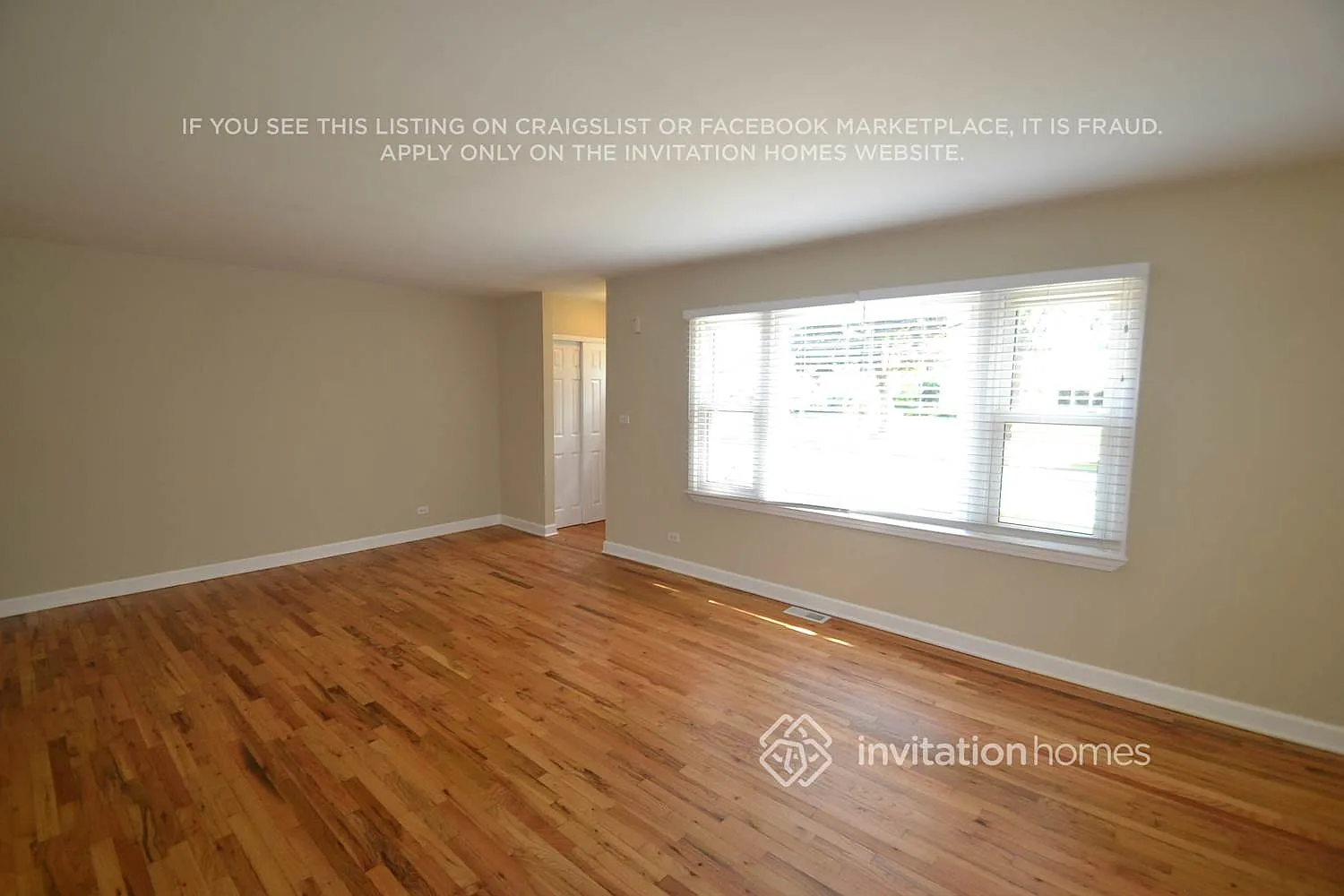 680 Mohave St Hoffman Estates, IL 60169 — Photo 2