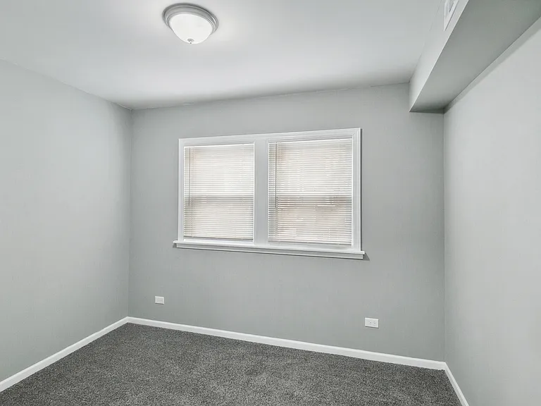 9305 S Homan Ave #1 — Photo 4